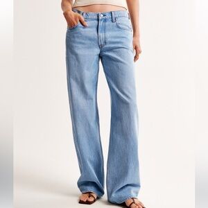 ABERCROMBIE LOW RISE ULTRA LOOSE 28l extra long light wash jeans